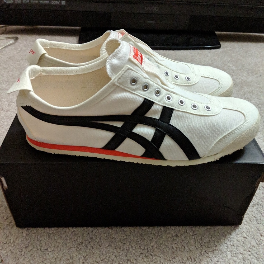 Onitsuka Tiger Mexico 66 Slip On size 9.5